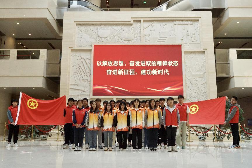 图片2.jpg 图片2.jpg