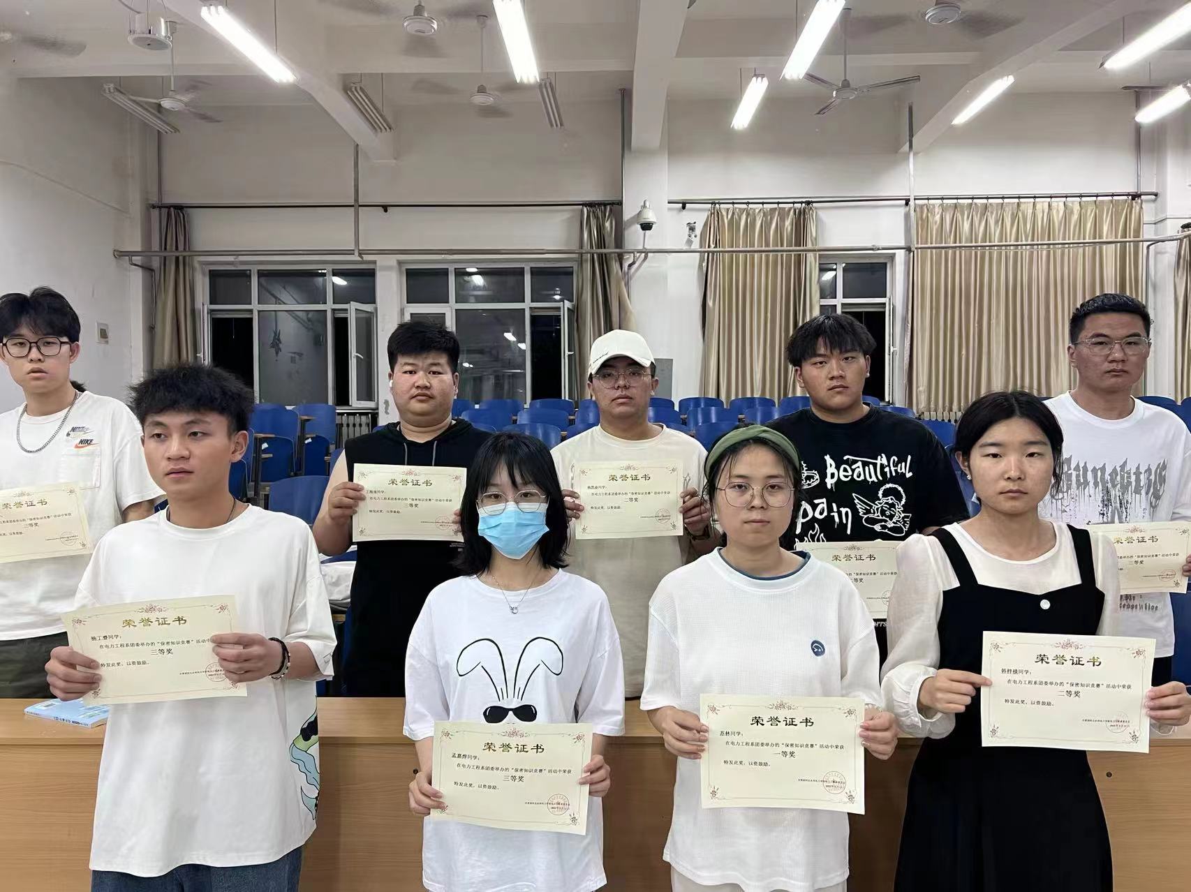图片8.jpg 图片8.jpg