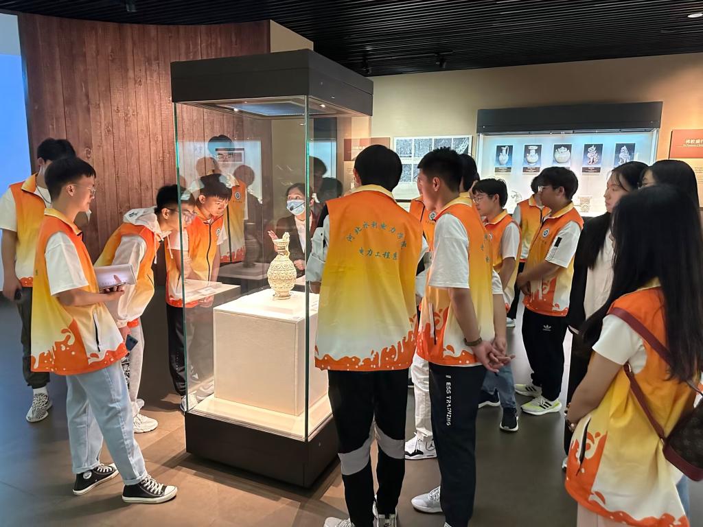 图片30.jpg 图片30.jpg